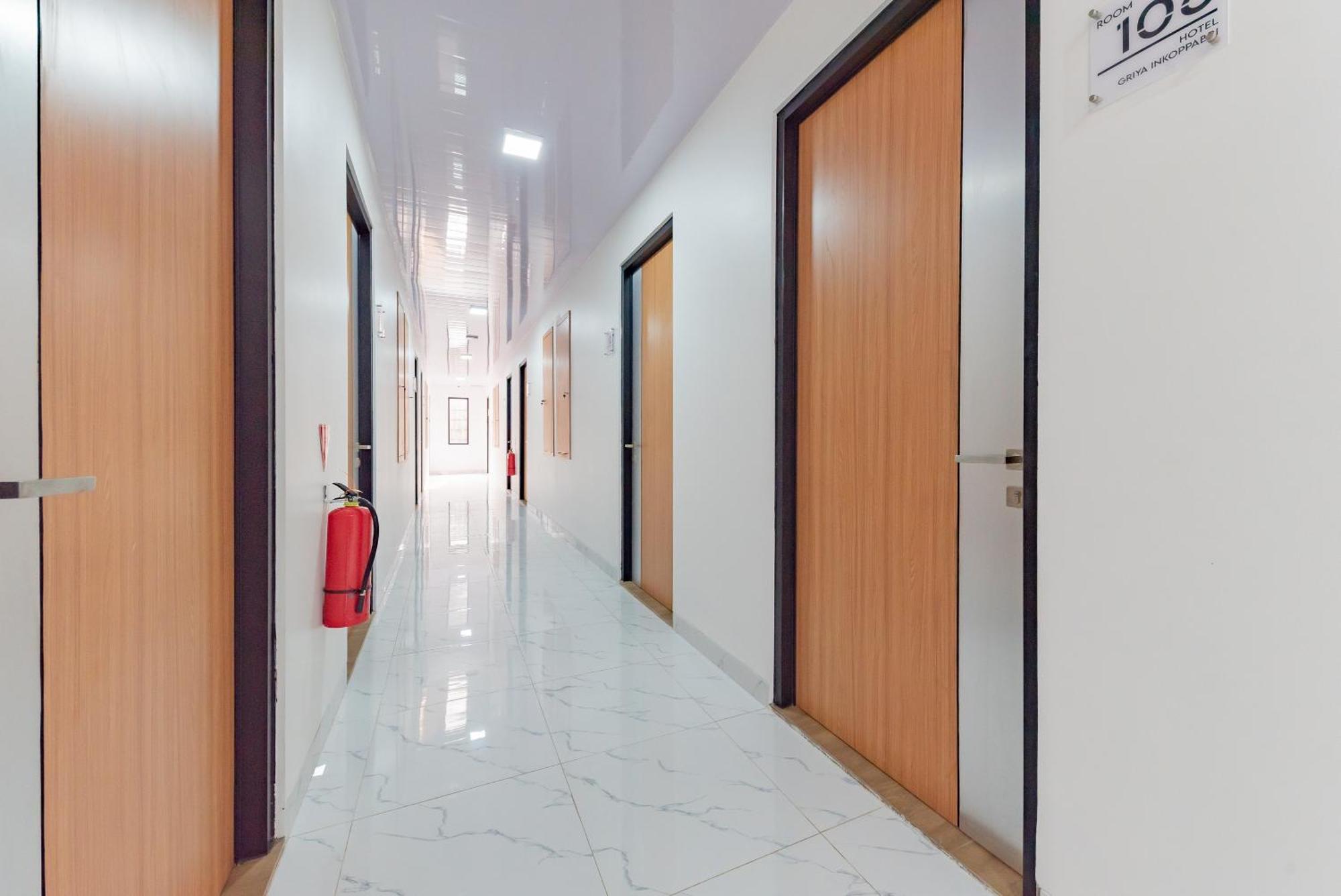 Urbanview Hotel Inkoppabri Cisarua Puncak ภายนอก รูปภาพ