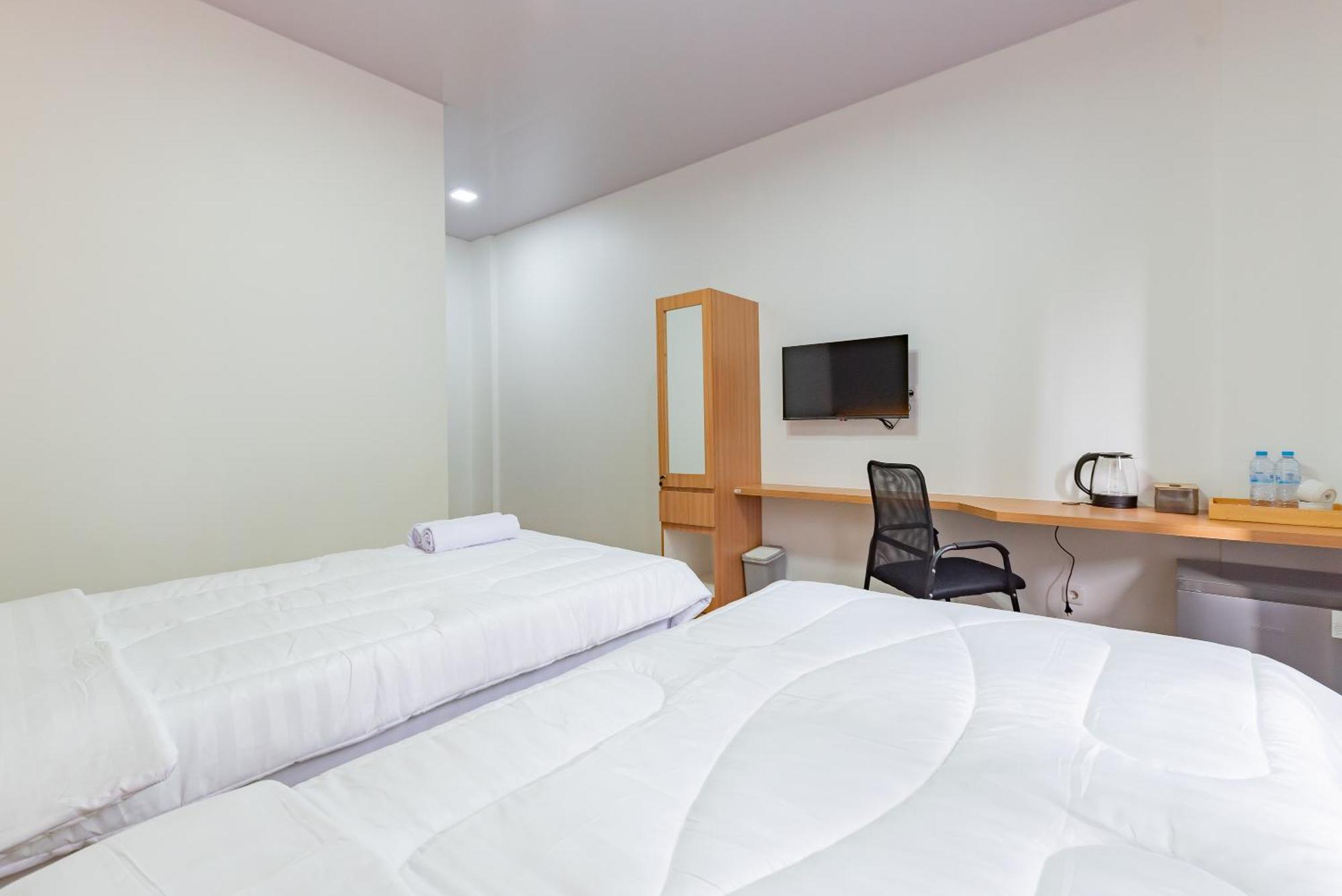 Urbanview Hotel Inkoppabri Cisarua Puncak ภายนอก รูปภาพ