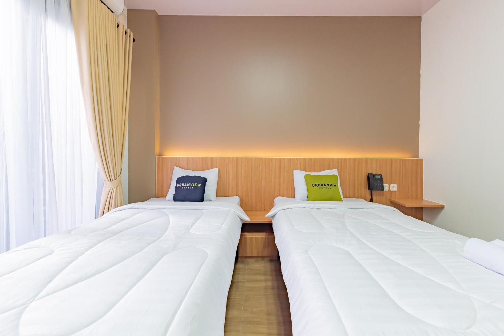 Urbanview Hotel Inkoppabri Cisarua Puncak ภายนอก รูปภาพ