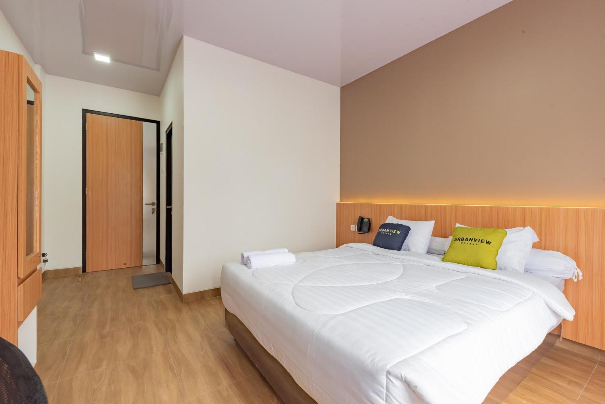 Urbanview Hotel Inkoppabri Cisarua Puncak ภายนอก รูปภาพ