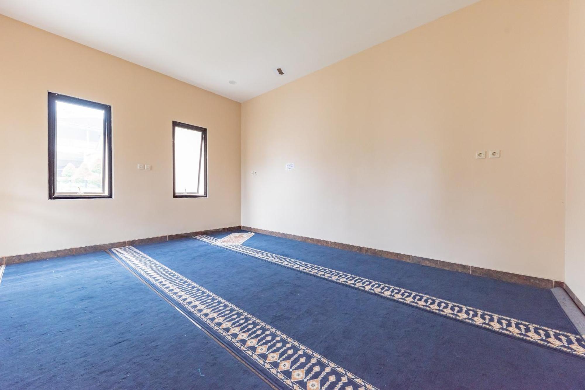 Urbanview Hotel Inkoppabri Cisarua Puncak ภายนอก รูปภาพ