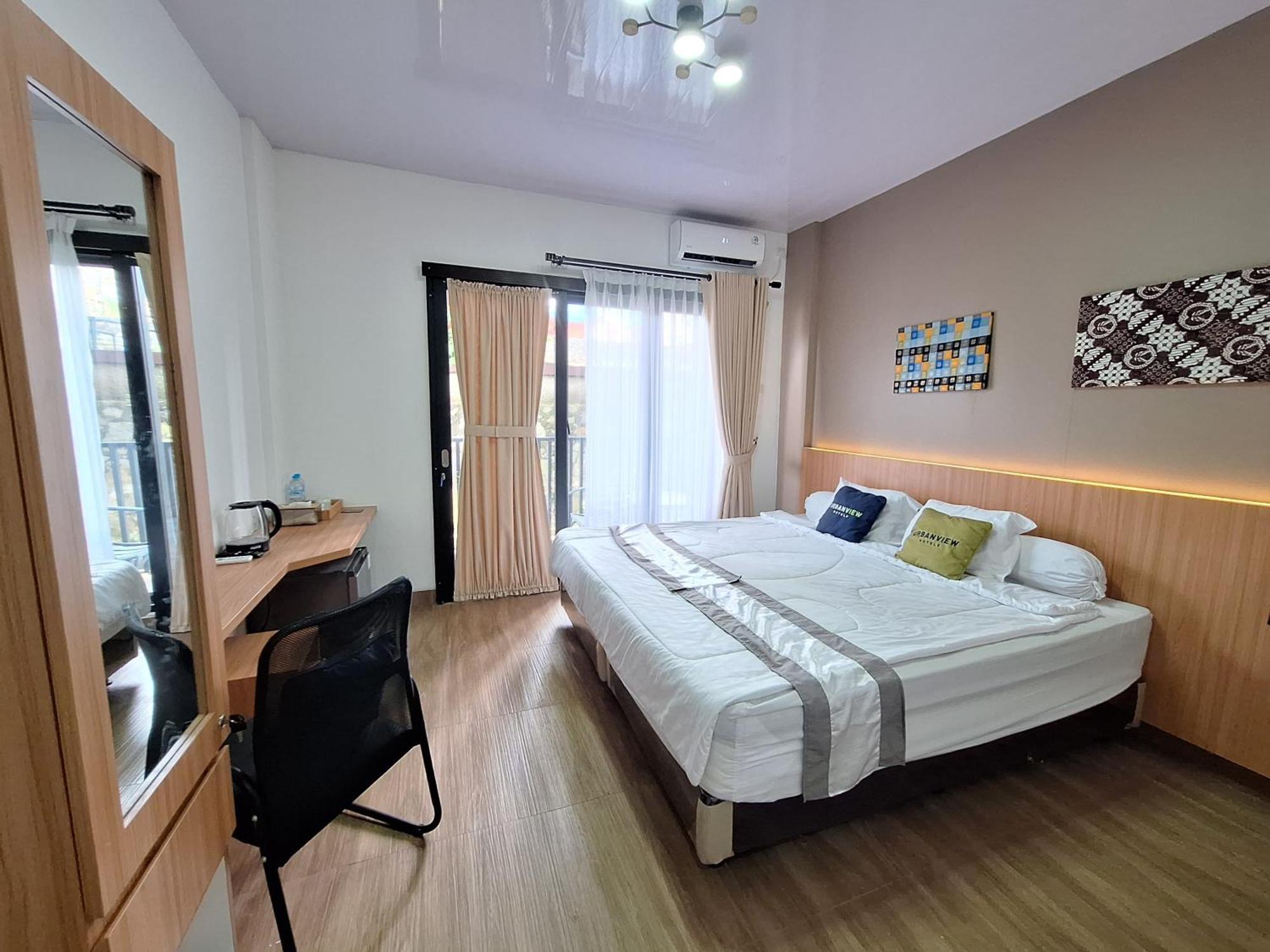 Urbanview Hotel Inkoppabri Cisarua Puncak ภายนอก รูปภาพ