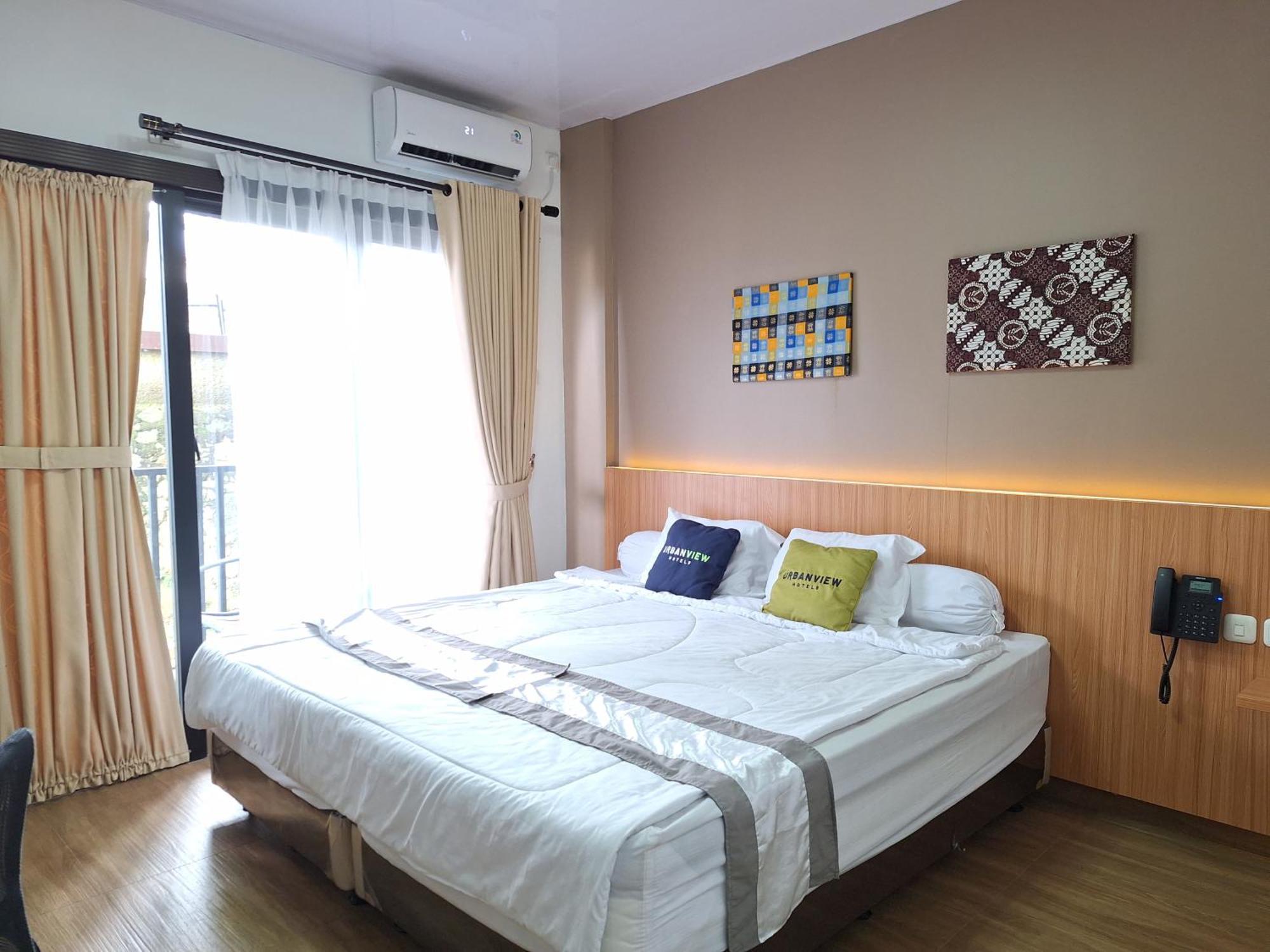 Urbanview Hotel Inkoppabri Cisarua Puncak ภายนอก รูปภาพ
